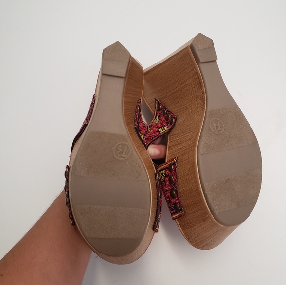 NWOT Just Fab Wedges - Picture 4 of 5